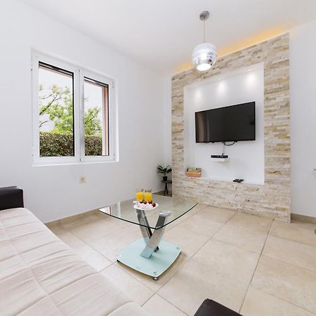 Paunovic Apartments Τίβατ Εξωτερικό φωτογραφία