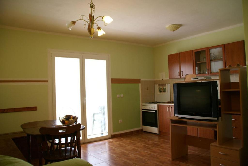 Paunovic Apartments Τίβατ Δωμάτιο φωτογραφία