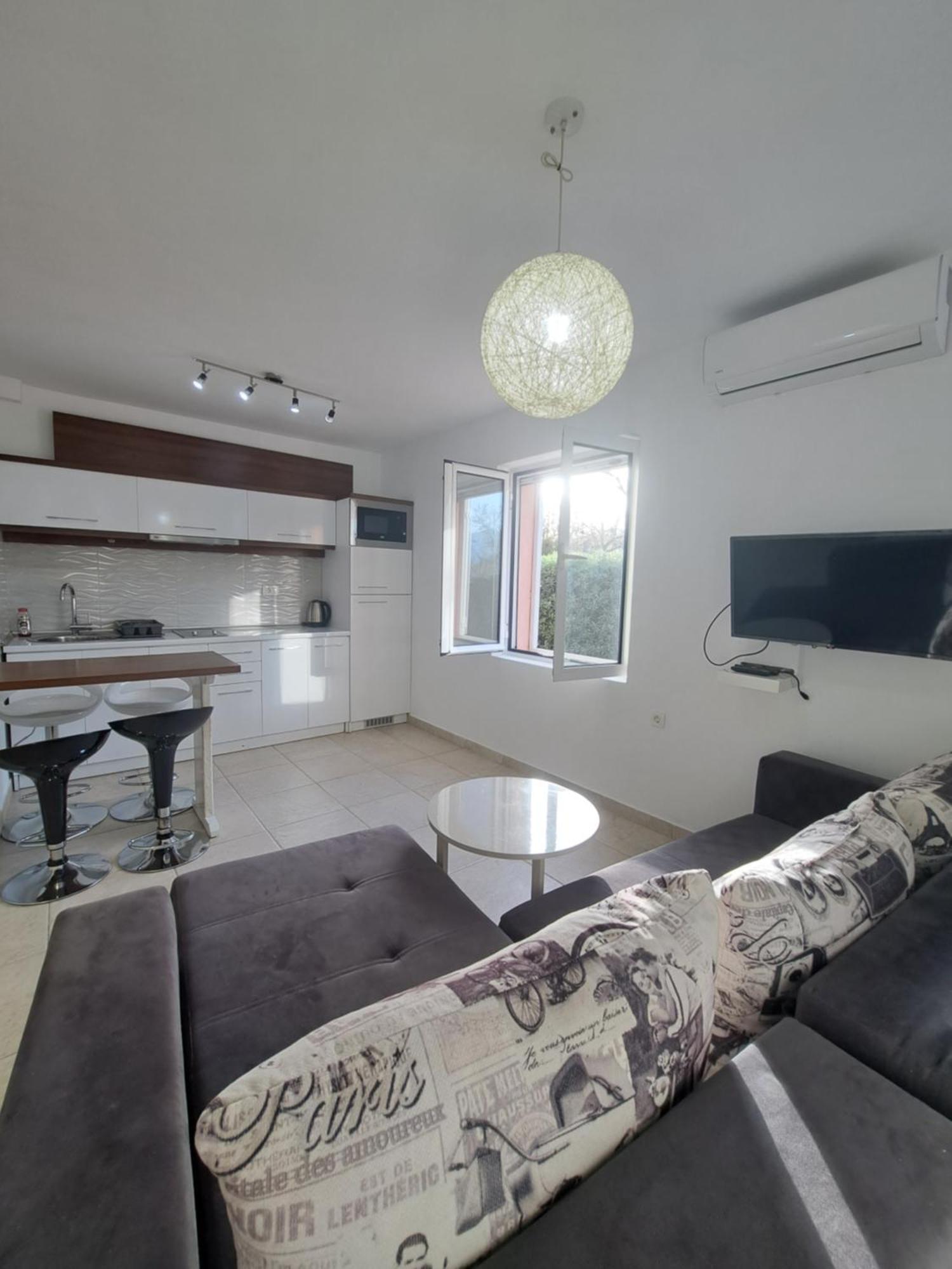Paunovic Apartments Τίβατ Εξωτερικό φωτογραφία