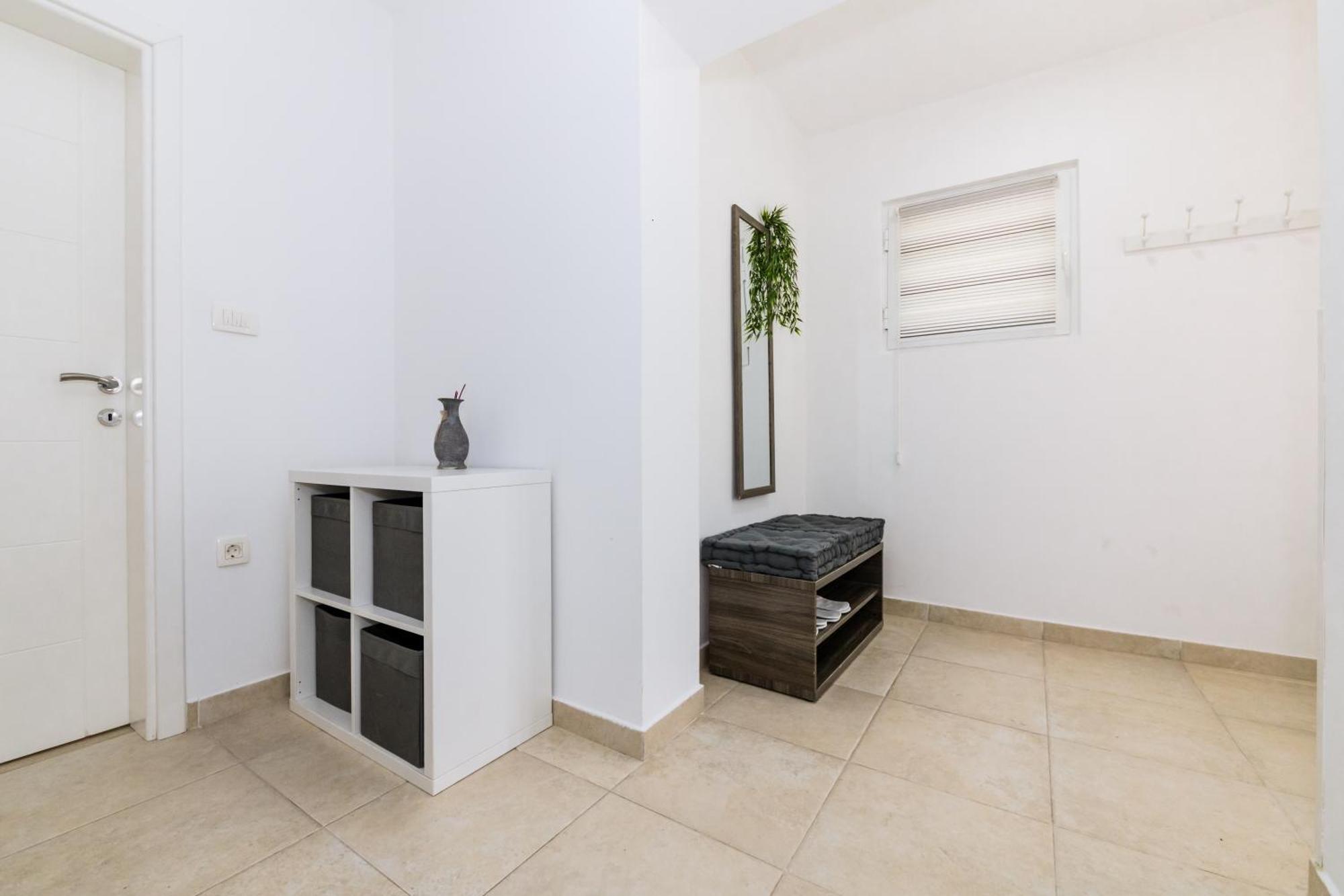 Paunovic Apartments Τίβατ Εξωτερικό φωτογραφία