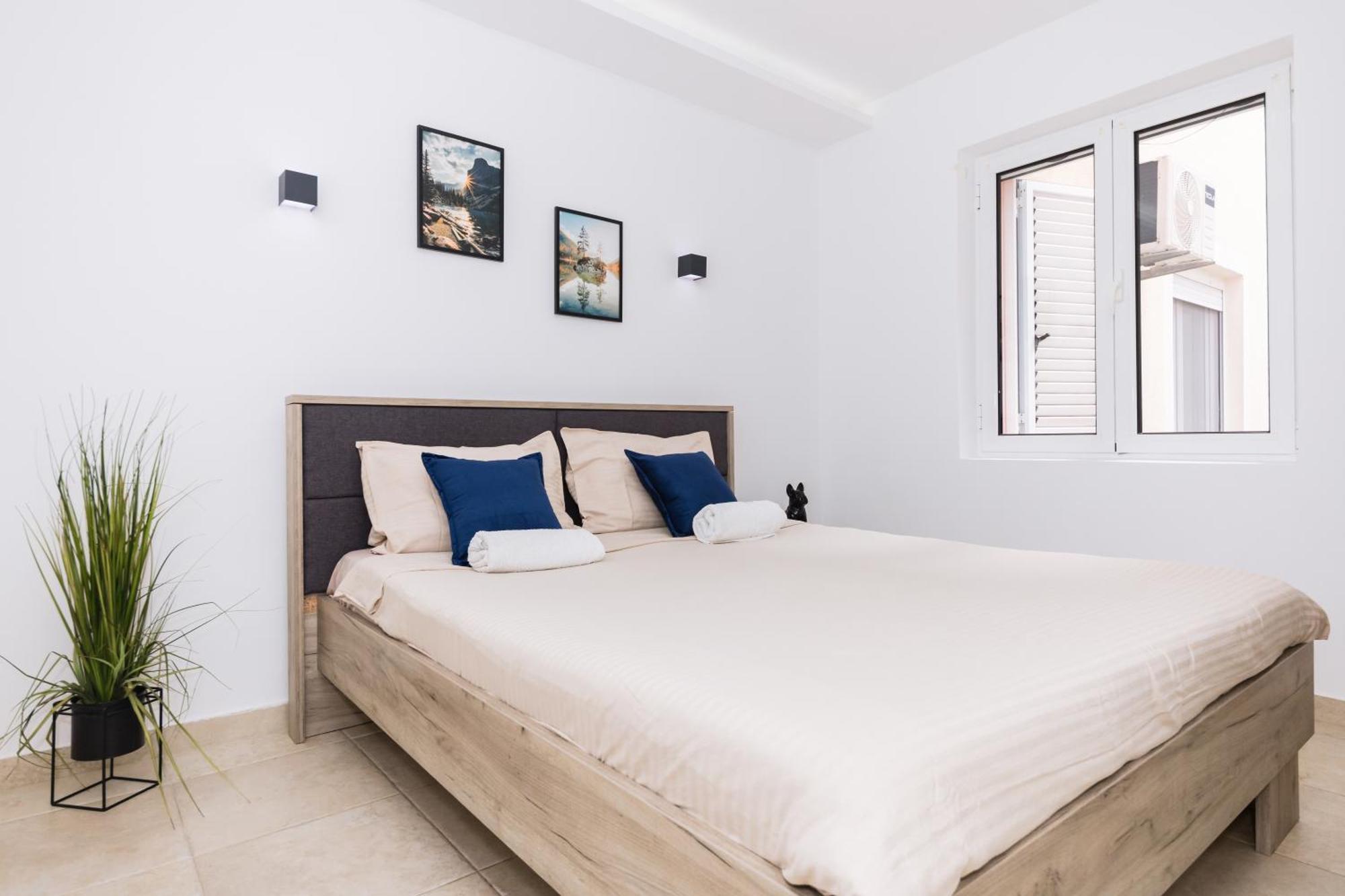 Paunovic Apartments Τίβατ Εξωτερικό φωτογραφία